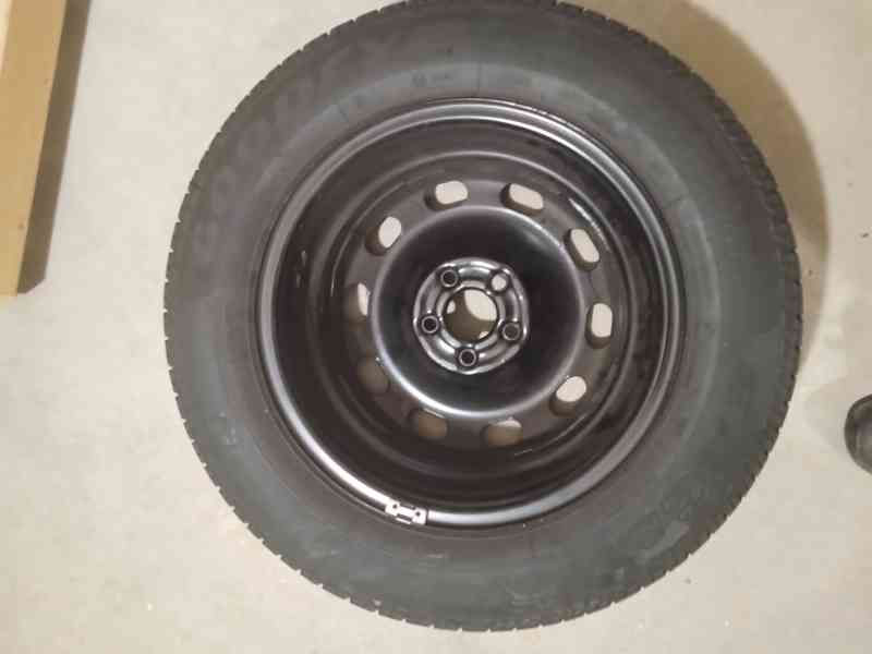 Rezerva Goodyear 195/65 R15 + Kompresor + Nářadí  - foto 1