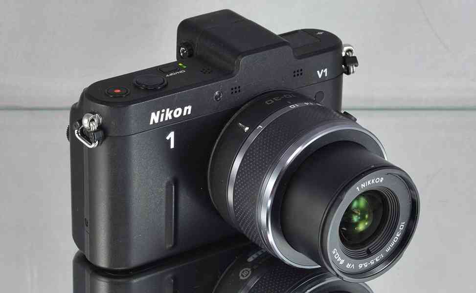 Nikon 1 V1+2 objektivy*10,1 Mpix*Full HDV*5000 Exp - foto 7