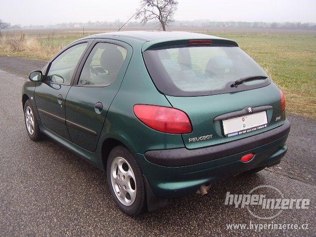PEUGEOT 206 1,4 16V 55kW / Alu kola / 2x airbag / - foto 7