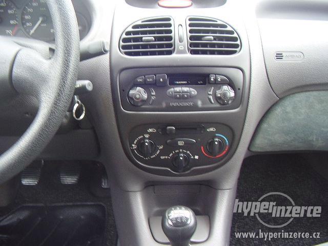 PEUGEOT 206 1,4 16V 55kW / Alu kola / 2x airbag / - foto 9