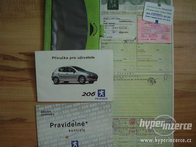 PEUGEOT 206 1,4 16V 55kW / Alu kola / 2x airbag / - foto 14