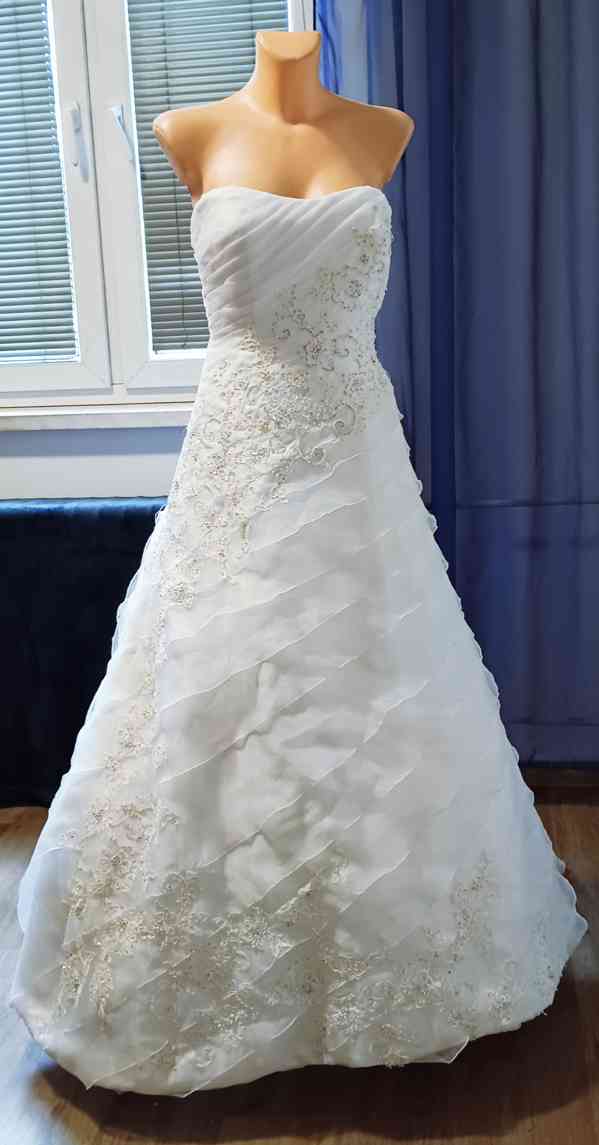 Luxusní svatební šaty 36  - foto 3