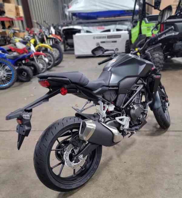 Nový motocykl Honda® Sportbike 2024 CB300R ABS Na prodej - foto 3