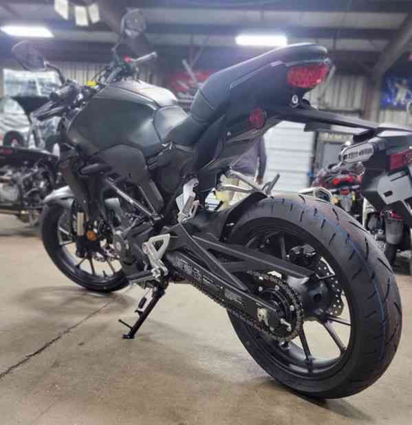 Nový motocykl Honda® Sportbike 2024 CB300R ABS Na prodej - foto 4