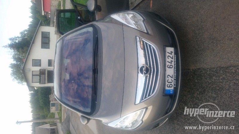 Opel Meriva 1.4 turbo 103 kw navigace a klimatizace - foto 15