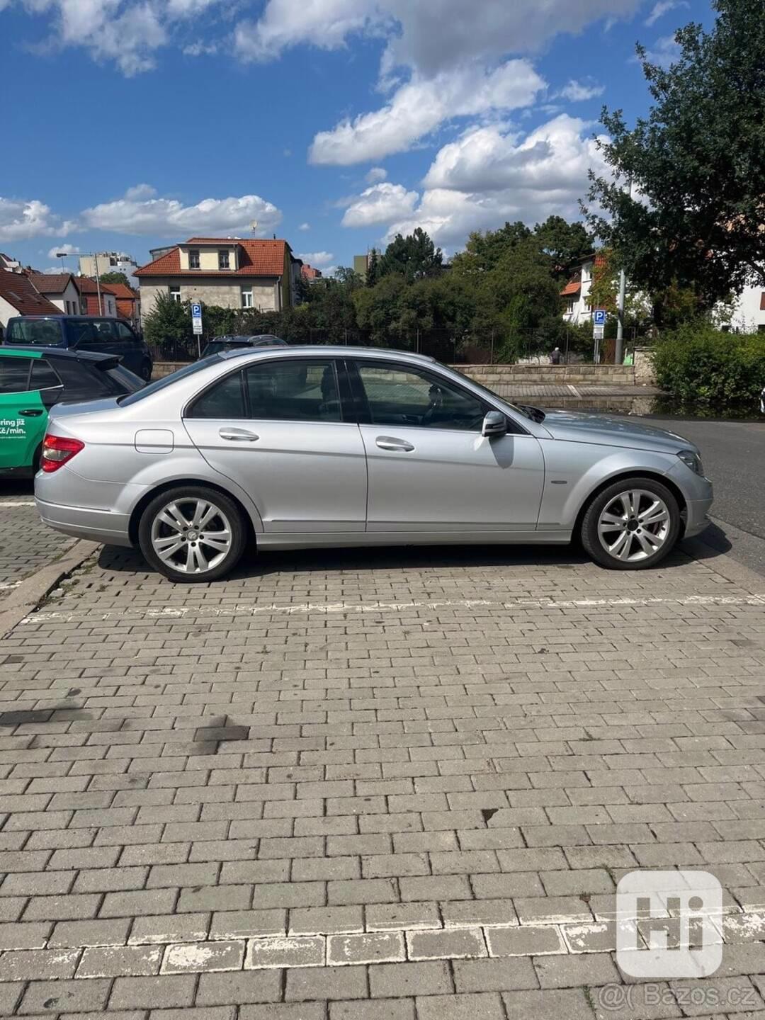 Mercedes-Benz Třídy C 1,8   CGI automat 107 000 km - foto 1