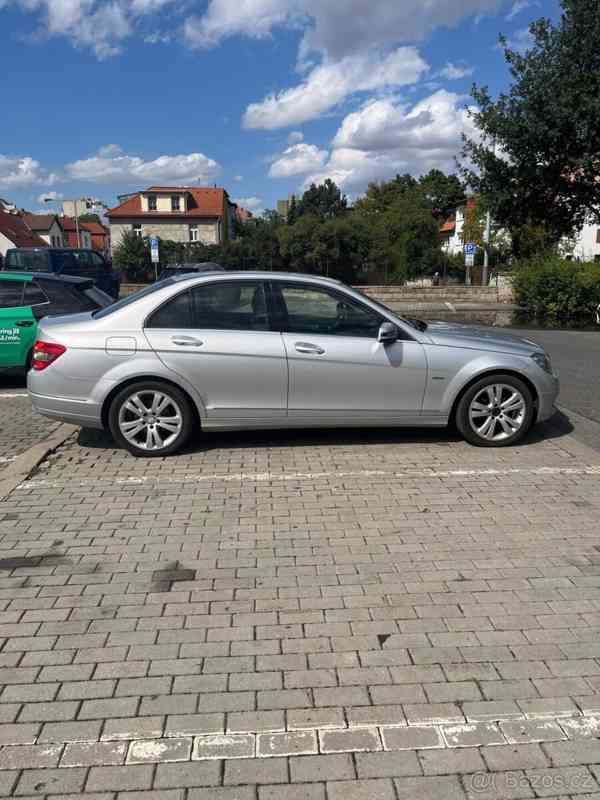 Mercedes-Benz Třídy C 1,8   CGI automat 107 000 km - foto 1