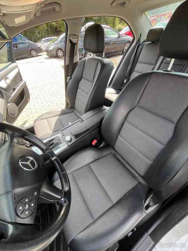 Mercedes-Benz Třídy C 1,8   CGI automat 107 000 km - foto 5