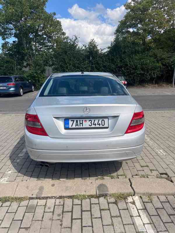 Mercedes-Benz Třídy C 1,8   CGI automat 107 000 km - foto 2