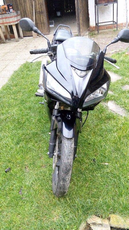 Honda CBR 125R - foto 1