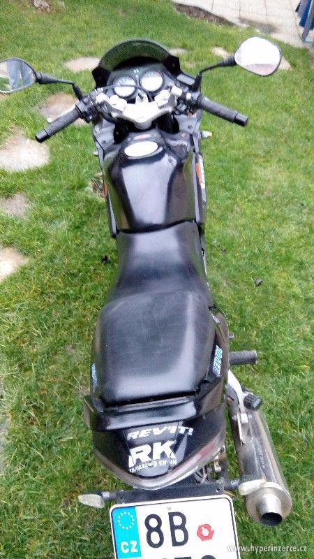 Honda CBR 125R - foto 5