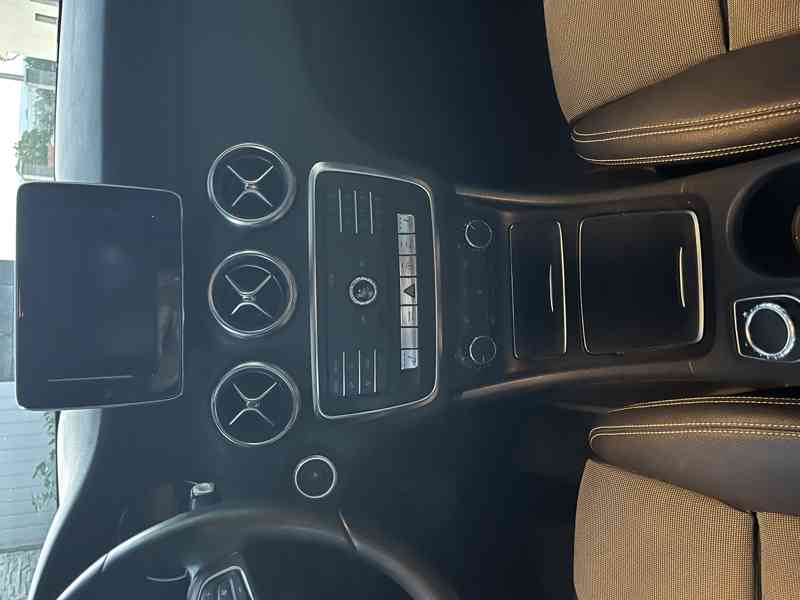 Mercedes Benz A180d, automat - foto 8
