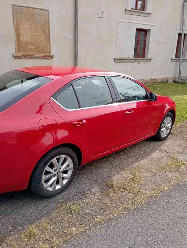 prodám skoda octavia 1.6tdi najeto 89000km  - foto 4