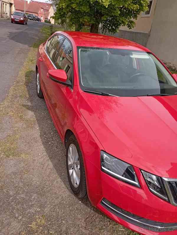 prodám skoda octavia 1.6tdi najeto 89000km  - foto 5