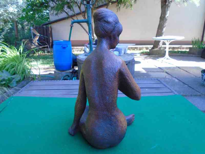 Socha soška Akt žena ženy Bohumil Kokrda Brusel 60. roky top - foto 3