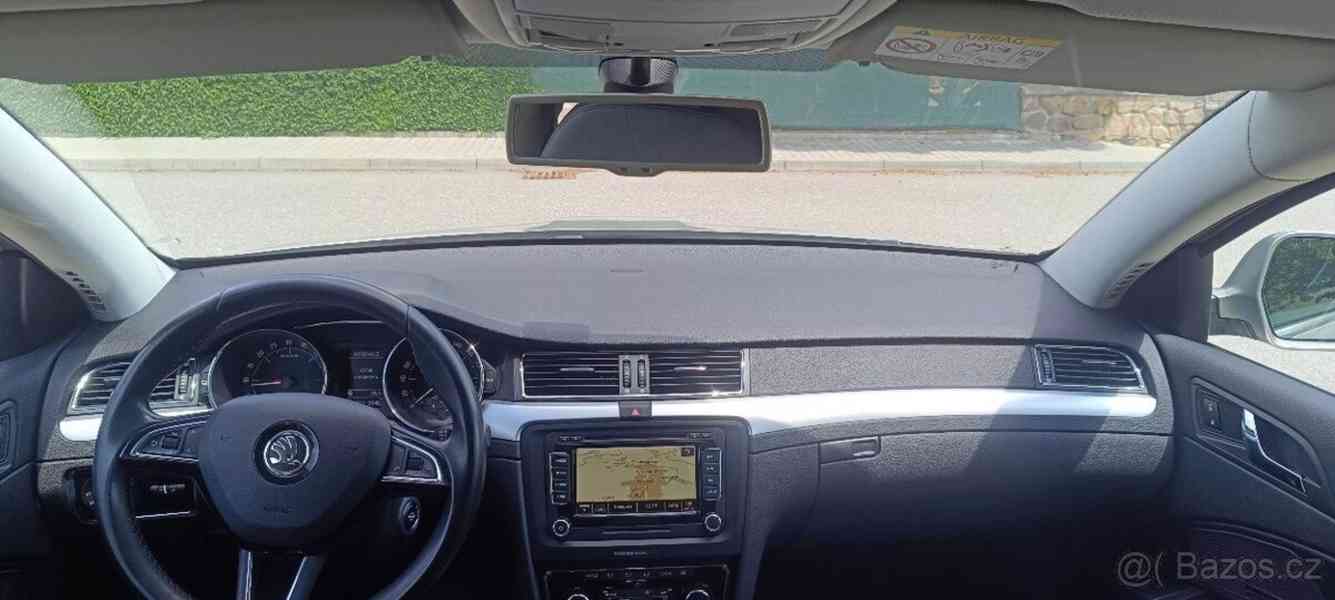Škoda Superb 2,0 TDI ,DSG - foto 11