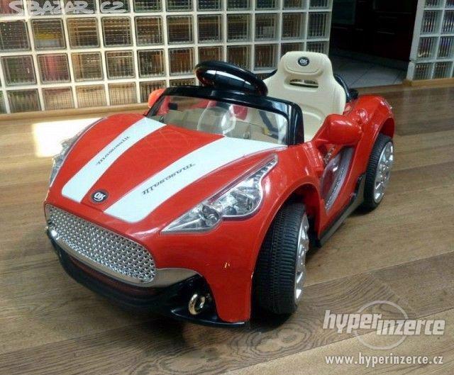 Nové dětské elektrické autíčko - červený sporťák. - foto 4