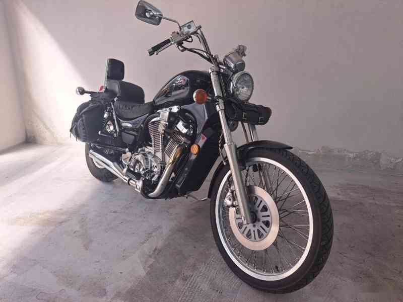 Suzuki VS 600 GL Intruder - foto 3
