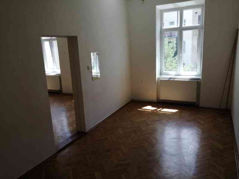 Pronájem 2+1, ulice Veveří, centrum, 65 m2, komora - foto 2
