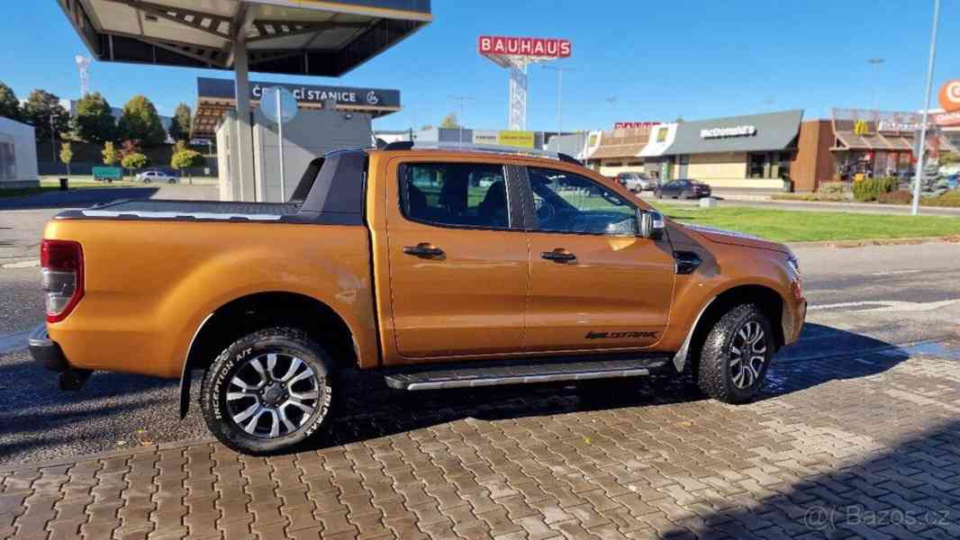 Ford Ranger WildTrak Oranzový - foto 17