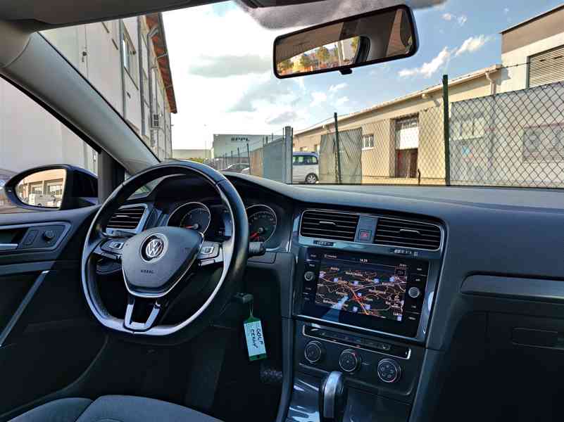 VW GOLF VII 2.0 TDI 110KW DSG, 2020, COMFORTLINE, TAŽNE, DPH - foto 7