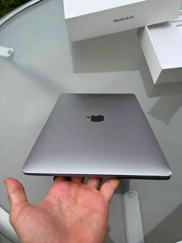 MacBook Air 13" 2020 i5 / 8GB / 512 GB - foto 3