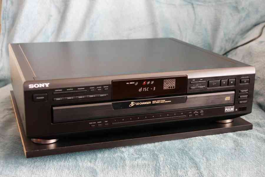 Sony CDP-CE405 (měnič na 5 CD) - foto 6