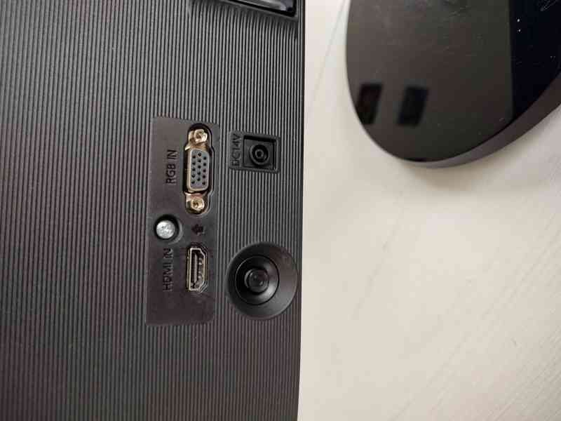 nabízím monitor LCD monitor SAMSUNG full HD, rozlišení 1920  - foto 4