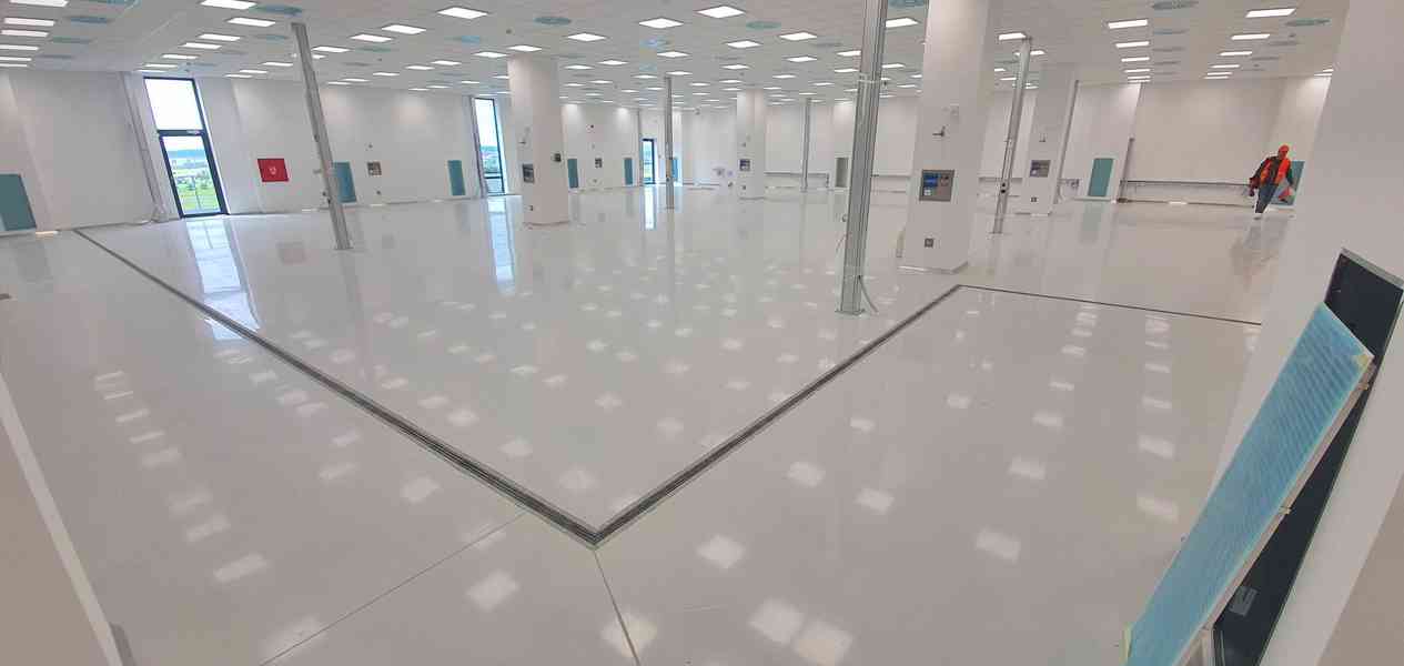 Hledáme - PODLAHÁŘ (EPOXIDY / POLYURETANY) - foto 3