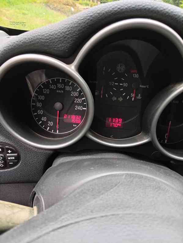 Alfa romeo 147 - foto 7