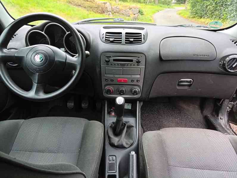 Alfa romeo 147 - foto 6