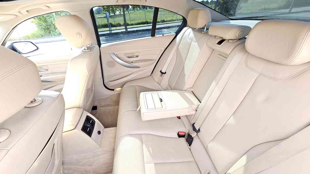 BMW 328i F30 Luxury Line 2012, 180kw, benzin, 8st. Automat  - foto 8