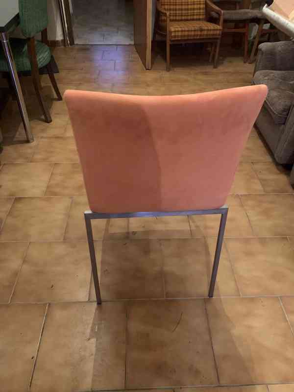 Prodáme polstrované židle - foto 6