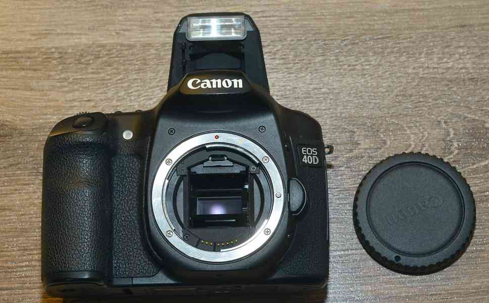 Canon EOS 40D *10,1Mpix CMOS**Live View 15500 Exp. - foto 3