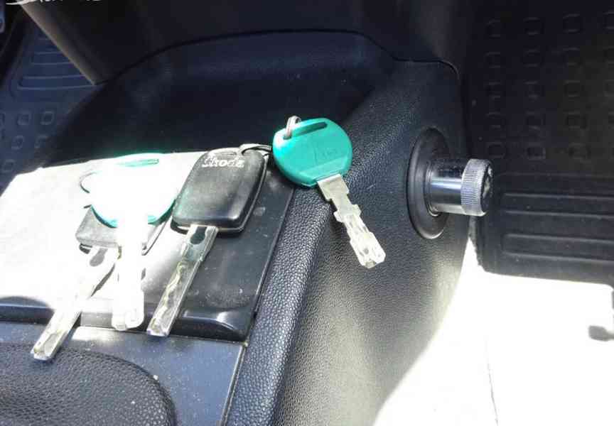 Škoda Fabia 1.2i r.v.2005 (47 kw) stk:10.2027 - foto 13