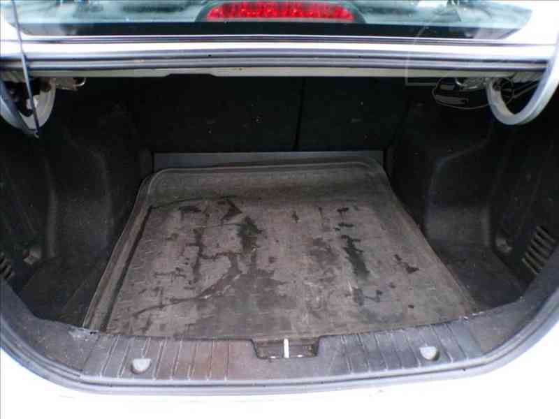 Chevrolet Aveo 1,2 i 1.MAJITEL - foto 9