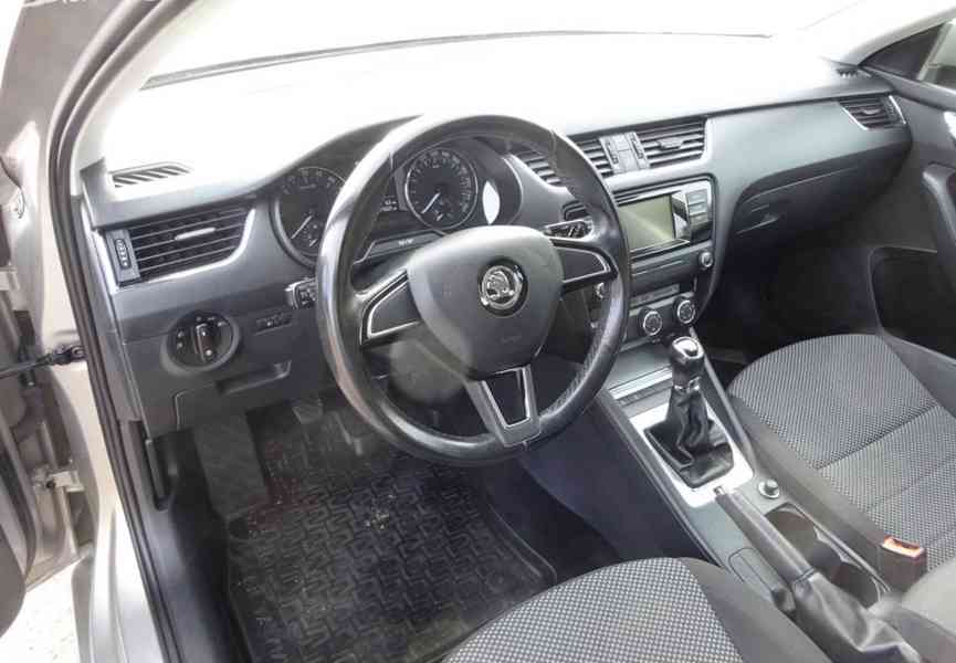 Škoda Octavia, 1.6 TDI(66 KW)r.v.2016 Koupeno v ČR - foto 5