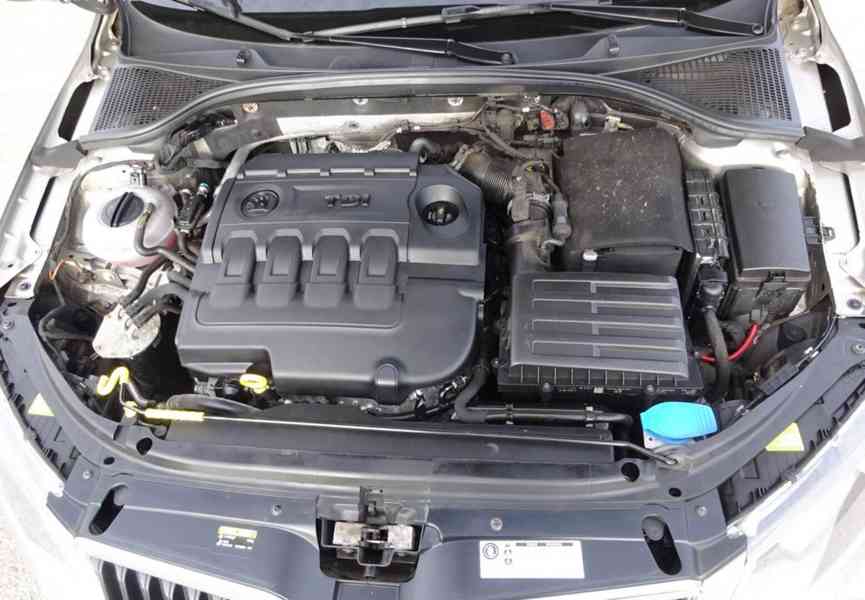 Škoda Octavia, 1.6 TDI(66 KW)r.v.2016 Koupeno v ČR - foto 17