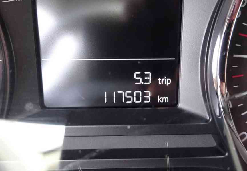 Škoda Octavia, 1.6 TDI(66 KW)r.v.2016 Koupeno v ČR - foto 7
