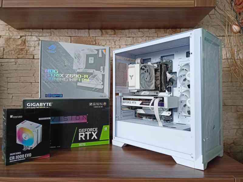 💣 HERNÍ WHITE PC INTEL i5-13400F, 32GB RAM, RTX 3070, SSD💣 - foto 3