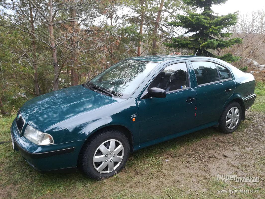 Škoda Octavia 1.6, liftback - foto 1