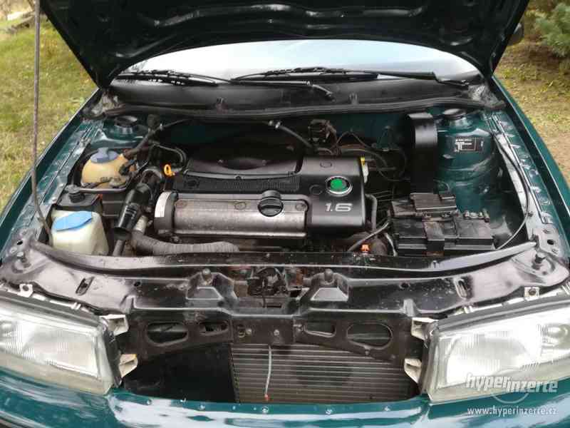 Škoda Octavia 1.6, liftback - foto 11