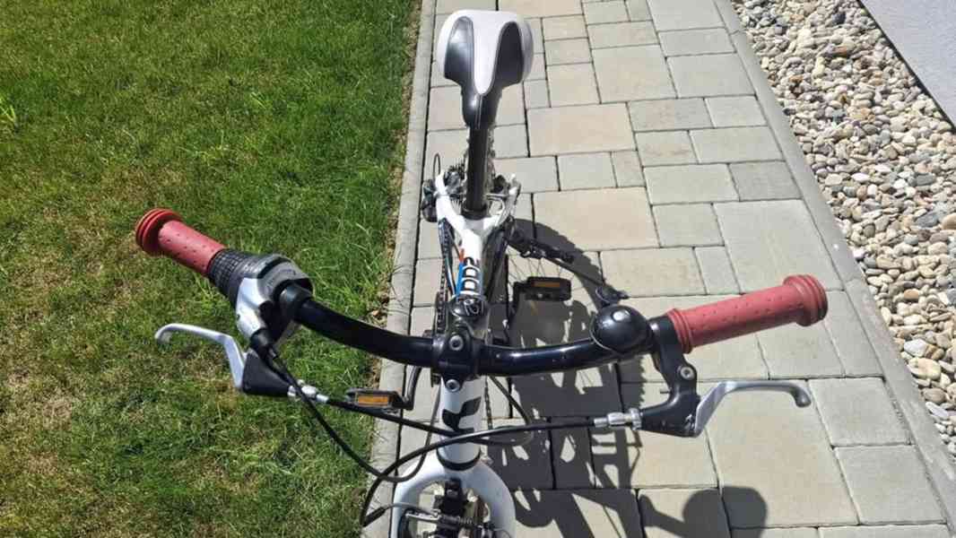 Dětské kolo Cube 20” Race Team 200 - foto 5