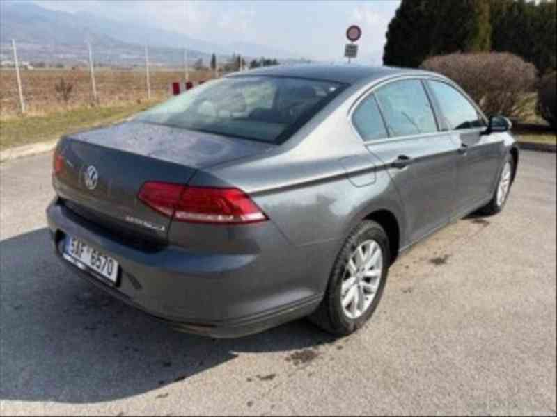 Volkswagen Passat 2,0   B8 TDI 110kw - foto 22
