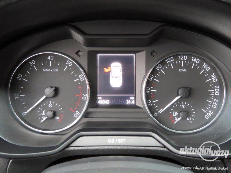 Škoda Octavia 1.2, benzín, r.v. 2015 - foto 10