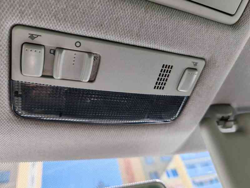 Škoda Rapid 1.6 TDI 77 kW Elegance - foto 13