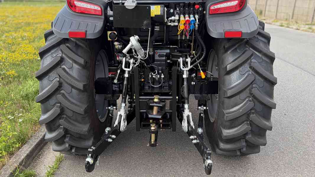 Traktor Tauros TB504C 4x4 (až 50 koní) - foto 9