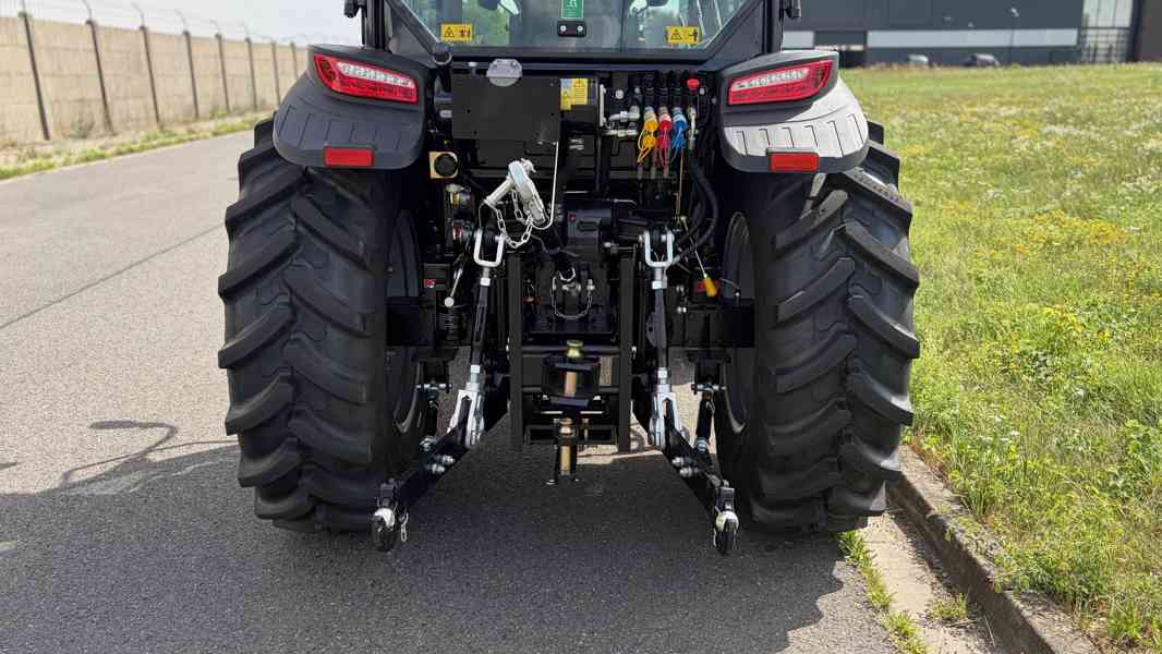 Traktor Tauros TB504C 4x4 (až 50 koní) - foto 11