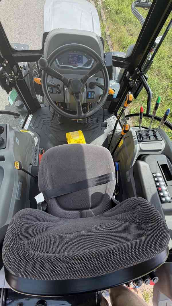 Traktor Tauros TB504C 4x4 (až 50 koní) - foto 13
