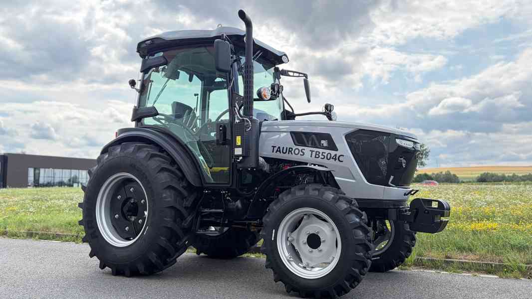 Traktor Tauros TB504C 4x4 (až 50 koní) - foto 3